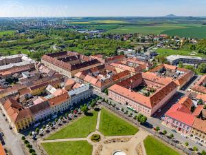 Prodej činžovního domu, Terezín, 28. října, 460 m2