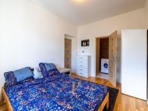 Prodej bytu 2+1, Olomouc, tř. Svornosti, 75 m2