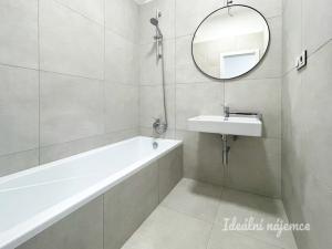 Pronájem bytu 3+kk, Brno - Zábrdovice, Přadlácká, 60 m2