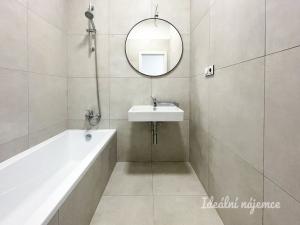 Pronájem bytu 3+kk, Brno - Zábrdovice, Přadlácká, 60 m2