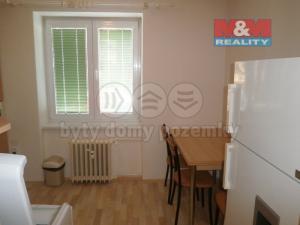 Pronájem bytu 1+1, Pardubice - Bílé Předměstí, Na Okrouhlíku, 30 m2