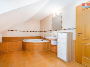 Prodej rodinného domu, Kamenice - Ládví, Lísková, 299 m2