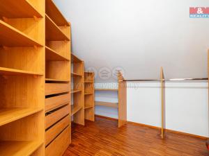 Prodej rodinného domu, Kamenice - Ládví, Lísková, 299 m2