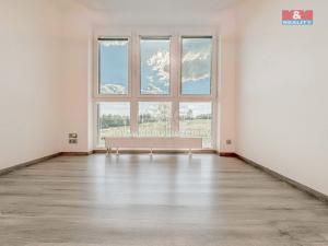 Pronájem bytu 2+kk, Praha - Třebonice, Thomasova, 57 m2