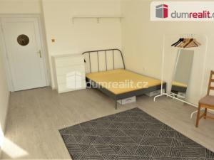 Pronájem bytu 1+1, Praha - Nusle, Štětkova, 31 m2