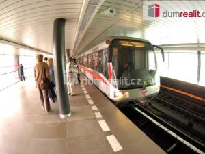 Pronájem bytu 1+1, Praha - Nusle, Štětkova, 31 m2