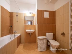 Pronájem bytu 2+kk, Praha - Smíchov, Na Neklance, 52 m2