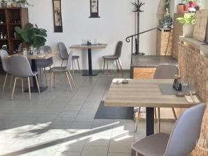 Pronájem restaurace, Praha - Nové Město, Rašínovo nábřeží, 86 m2