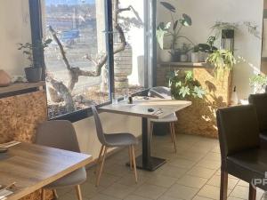 Pronájem restaurace, Praha - Nové Město, Rašínovo nábřeží, 86 m2