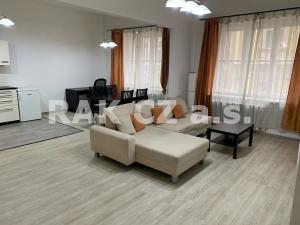 Pronájem bytu 2+kk, Praha - Staré Město, Benediktská, 76 m2