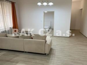Pronájem bytu 2+kk, Praha - Staré Město, Benediktská, 76 m2