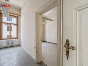 Pronájem historického objektu, Hradec Králové, Tomkova, 1502 m2