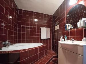 Prodej rodinného domu, Moravany, Slunná, 270 m2