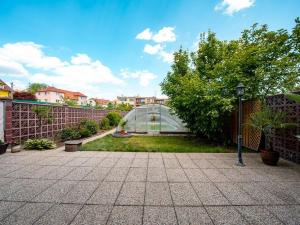 Prodej rodinného domu, Moravany, Slunná, 270 m2