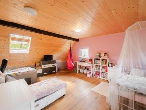 Prodej rodinného domu, Mnichovice, 364 m2