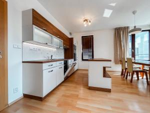 Pronájem bytu 2+kk, Praha - Košíře, Musílkova, 70 m2