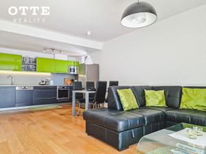 Pronájem bytu 2+kk, Plzeň, Šafaříkovy sady, 57 m2