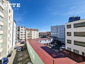 Pronájem bytu 2+kk, Plzeň, Šafaříkovy sady, 57 m2