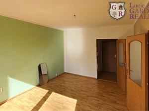Prodej bytu 3+1, Veselí nad Lužnicí, Blatské sídliště, 69 m2