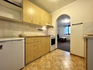 Pronájem bytu 3+1, Praha - Strašnice, Pod strání, 42 m2