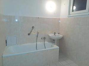 Pronájem bytu 1+1, Olomouc, Zeyerova, 40 m2