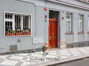 Pronájem bytu 2+kk, Praha - Vršovice, Rybalkova, 50 m2