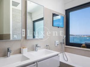 Prodej vily, Rogoznica, Chorvatsko, 300 m2