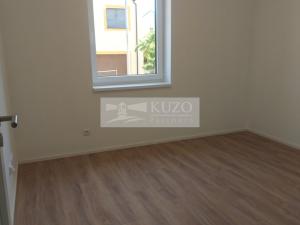 Pronájem bytu 3+kk, Praha - Dolní Chabry, Počeradská, 62 m2