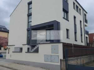 Pronájem bytu 3+kk, Praha - Dolní Chabry, Počeradská, 62 m2