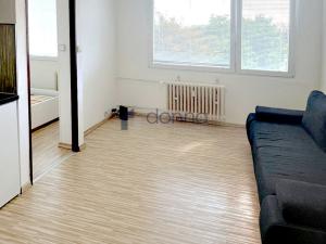Pronájem bytu 2+kk, Praha - Střížkov, Červenkova, 38 m2