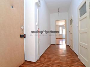 Pronájem bytu 2+kk, Praha - Smíchov, Moulíkova, 47 m2