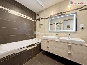 Prodej bytu 3+kk, Praha - Horní Měcholupy, Mantovská, 77 m2
