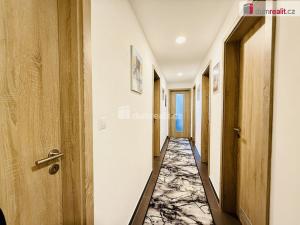 Prodej bytu 3+kk, Praha - Horní Měcholupy, Mantovská, 77 m2