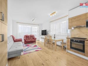 Prodej bytu 3+kk, Praha - Dolní Počernice, Černodolská, 64 m2