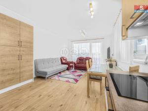 Prodej bytu 3+kk, Praha - Dolní Počernice, Černodolská, 64 m2