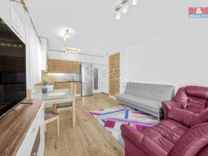 Prodej bytu 3+kk, Praha - Dolní Počernice, Černodolská, 64 m2