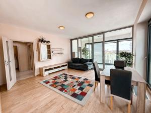 Pronájem bytu 2+kk, Praha - Žižkov, Olšanská, 66 m2