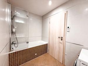 Pronájem bytu 2+kk, Praha - Žižkov, Olšanská, 66 m2