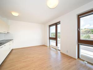 Pronájem bytu 1+kk, Praha - Liboc, Evropská, 33 m2