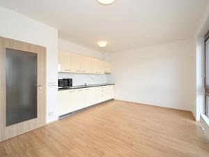 Pronájem bytu 1+kk, Praha - Liboc, Evropská, 33 m2