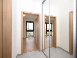 Pronájem bytu 1+kk, Praha - Liboc, Evropská, 33 m2