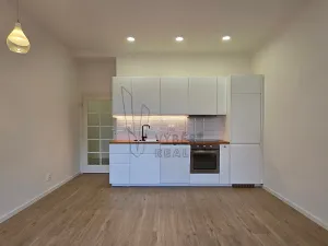 Prodej bytu 1+kk, Praha - Strašnice, Nad Primaskou, 36 m2