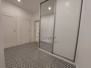 Prodej bytu 1+kk, Praha - Strašnice, Nad Primaskou, 36 m2