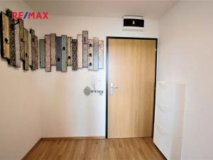 Pronájem bytu 2+kk, Hostivice, Žitná, 45 m2