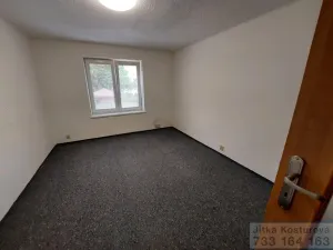 Pronájem bytu 2+1, Krnov - Pod Bezručovým vrchem, Mánesova, 55 m2