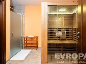 Prodej komerční nemovitosti, Dolní Lánov, 171 m2