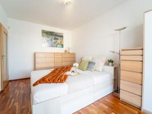 Pronájem bytu 2+kk, Praha - Radlice, Klímova, 65 m2