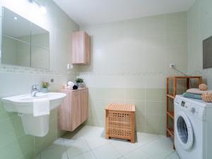 Pronájem bytu 2+kk, Praha - Radlice, Klímova, 65 m2