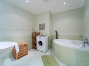 Pronájem bytu 2+kk, Praha - Radlice, Klímova, 65 m2