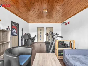 Prodej bytu 2+1, Hostinné, Náměstí, 70 m2